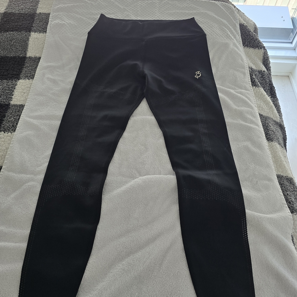 Bloom Black Leggings with Subtle Logo